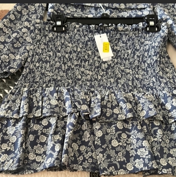 🆕️ Sugarlips Set of Top + Skirt with Smocked Waist in Blue & White Print. NWT - Picture 11 of 14